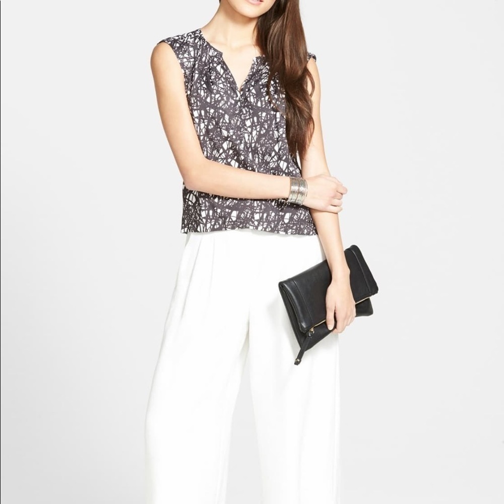 Trouve’ EUC Women’s Cap Sleeve Print Top M